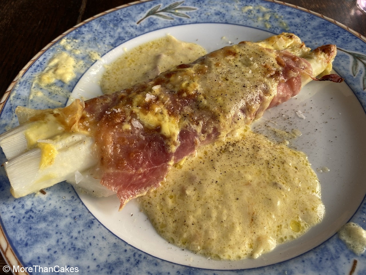 Überbackener Spargel mit Schinken - MoreThanCakes Überbackener Spargel mit Schinken - MoreThanCakes